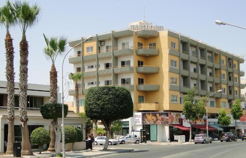 לרנקה מלון דירות סאנפלאוור מראה חיצוני תמונה